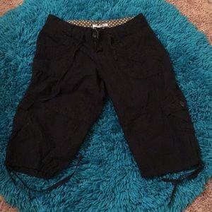 Black Cargo Capris